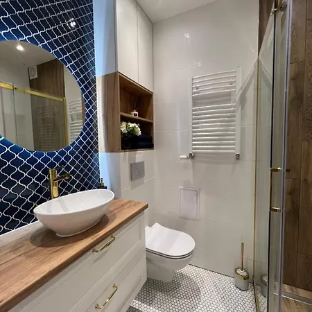 B&w Luxurious In The Heart Of * Wrocław