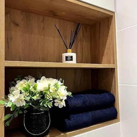 Lägenhet B&w Luxurious In The Heart Of Wrocław