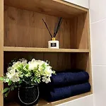 公寓 B&w Luxurious In The Heart Of 弗罗茨瓦夫